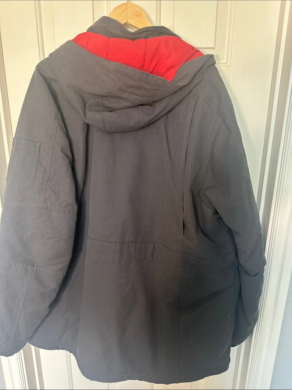 Duluth Trading Co Black Field Jacket with Red Lining Hood